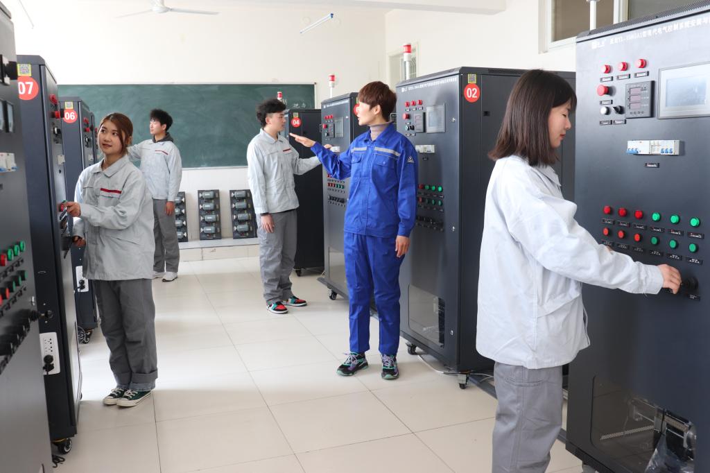 undefined 初步构建了具有职业九球直播手机版登录
